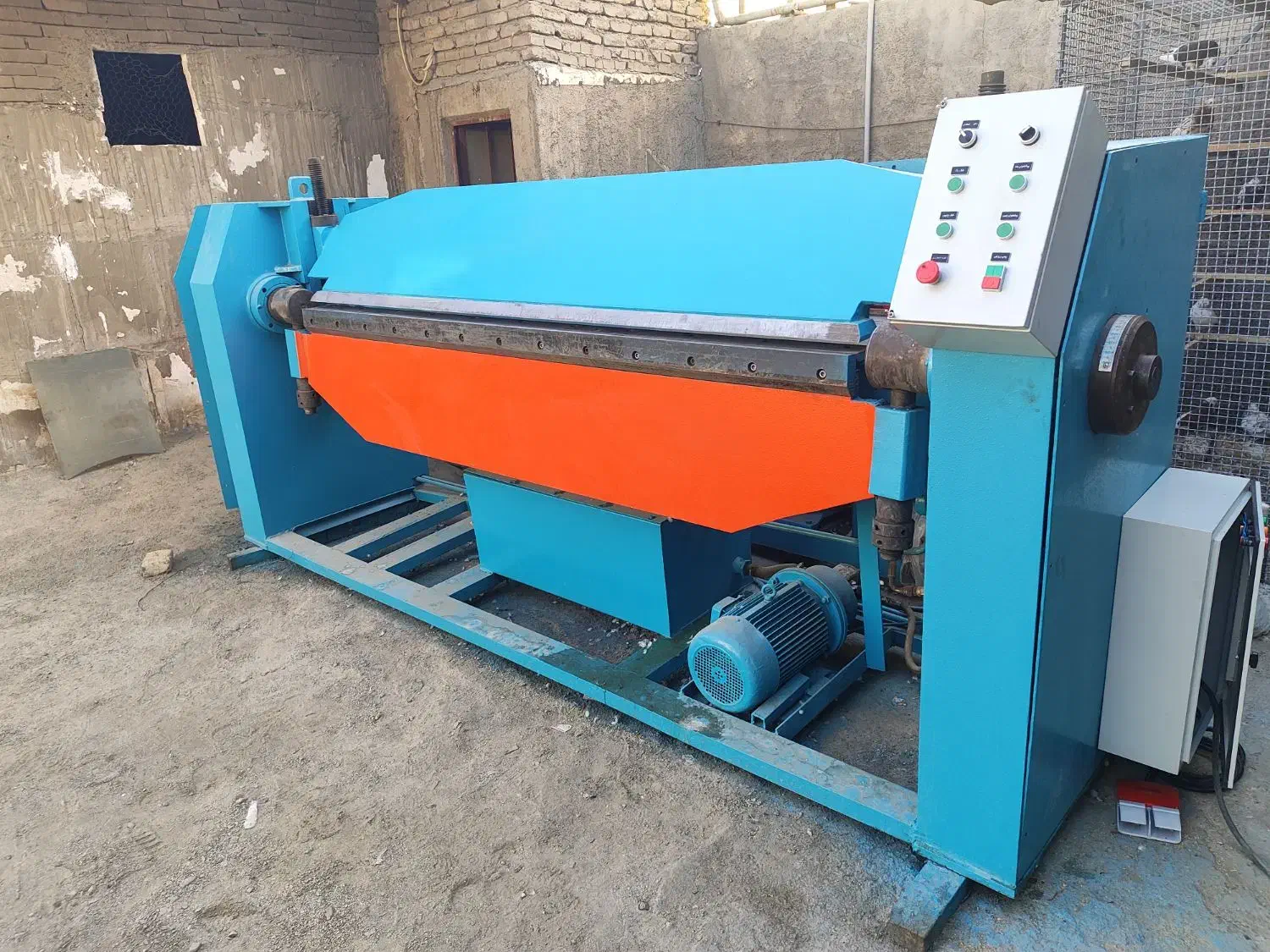 گیوتین قیچی۲/۵۰خم کن هیدرولیک|ماشینآلات صنعتی|اسلامشهر, شاطره|دیوار