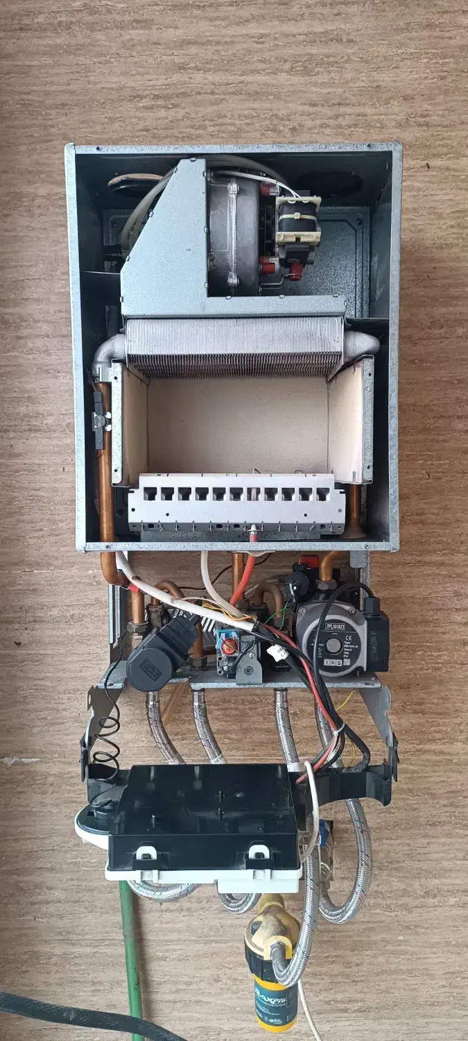 تعمیر انواع پکیج، بخاری و آبگرمکن|خدمات پیشه و مهارت|تنکابن, |دیوار