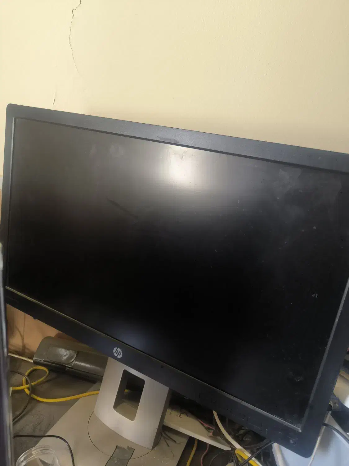 کامپیوتر با مانیتور ۲۲ فول اچ‌دی|رایانه رومیزی|مریوان, |دیوار