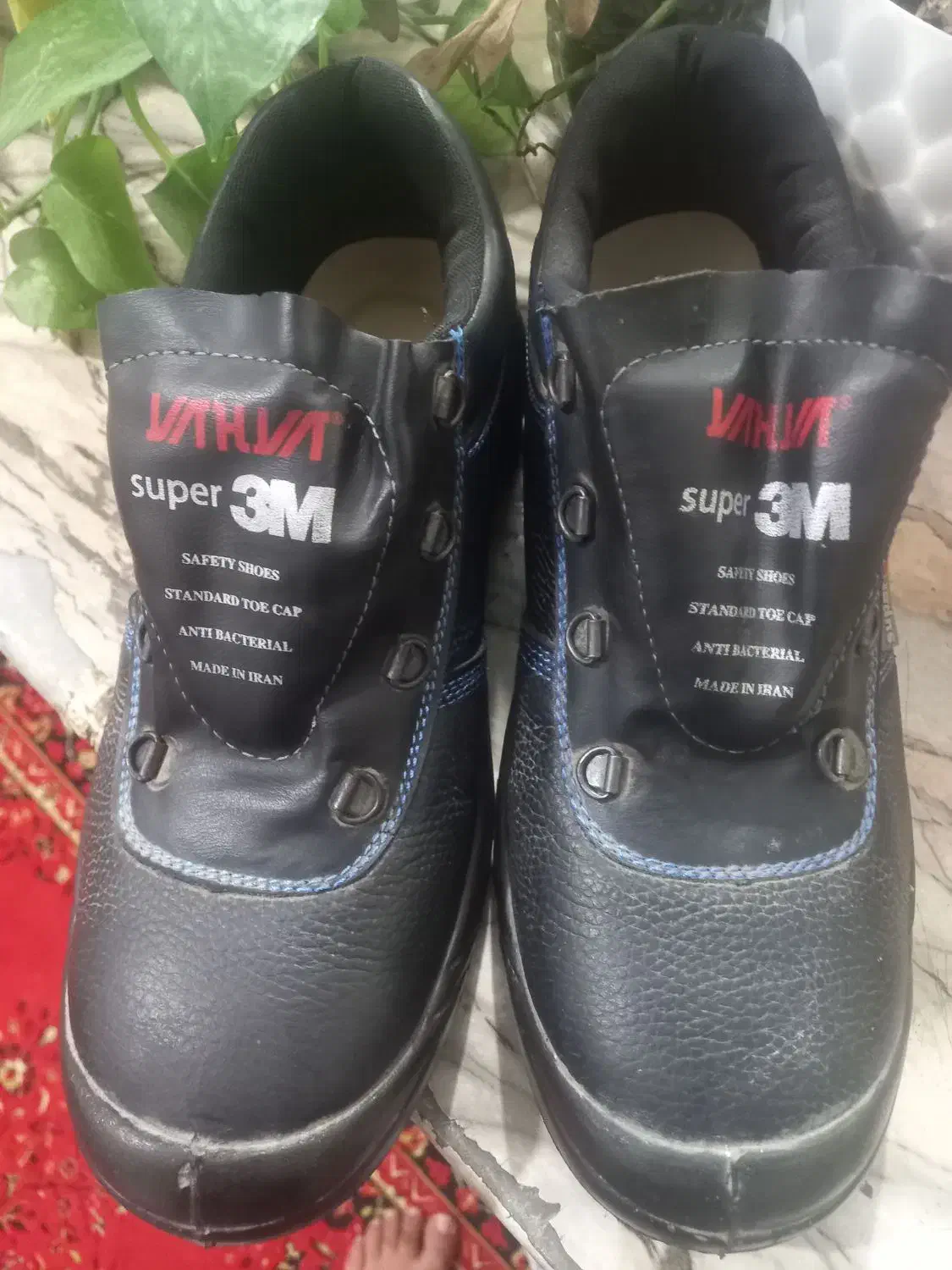 کفش ایمنی|کیف، کفش، کمربند|دزفول, |دیوار