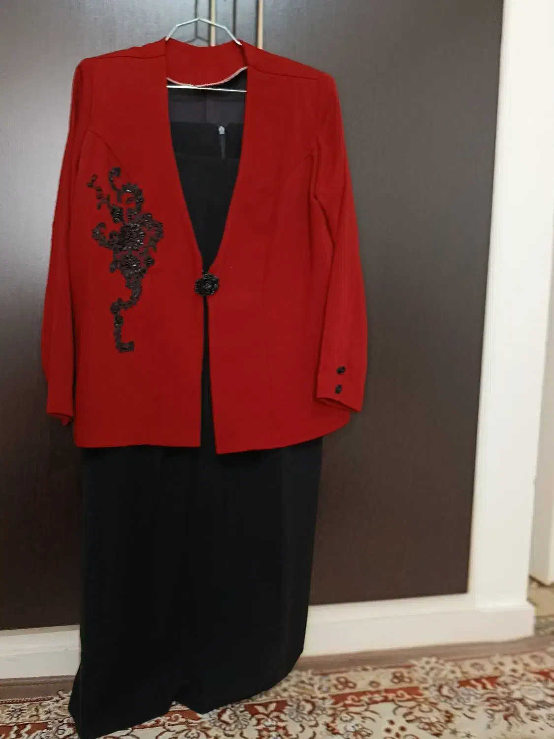 لباس مجلسی|لباس|پردیس, فاز ۳|دیوار