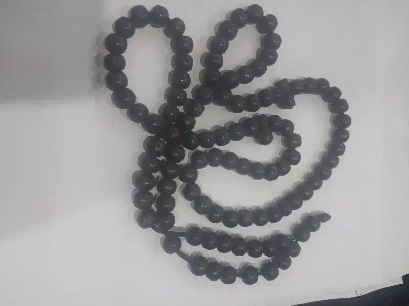 تسبیح چوبی قدیمی|کلکسیون اشیاء عتیقه|تهران, نیروی هوایی (پیروزی)|دیوار