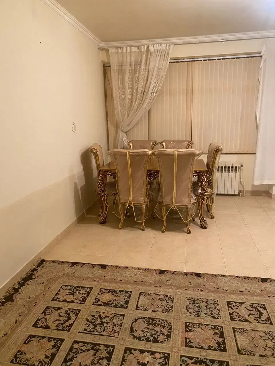 میز ناهار خوری سلطنتی چوبی ۶ نفره|میز و صندلی غذاخوری|تبریز, |دیوار