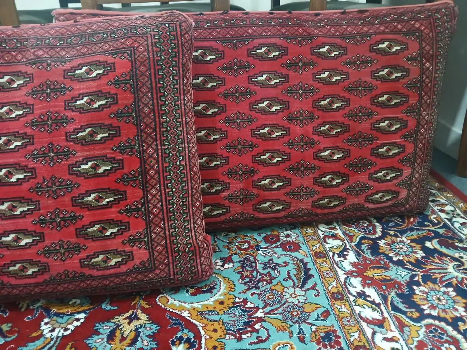 پشتی|پشتی|مشهد, بلال|دیوار