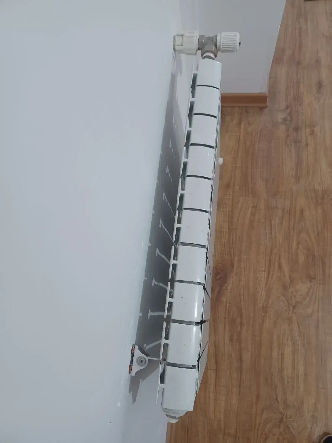 ۵۰ عدد پره رادیاتور تاچی|آبگرمکن، پکیج، شوفاژ|رشت, رودباری|دیوار