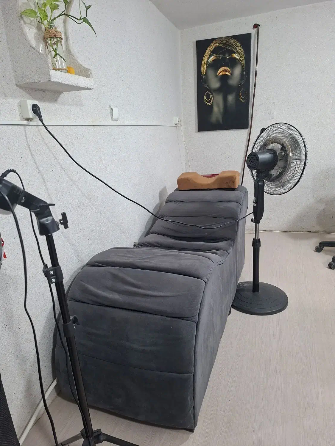 تخت مژه تخت کار|آرایشگاه و سالن‌های زیبایی|شاهین‌شهر, خانه کارگر|دیوار