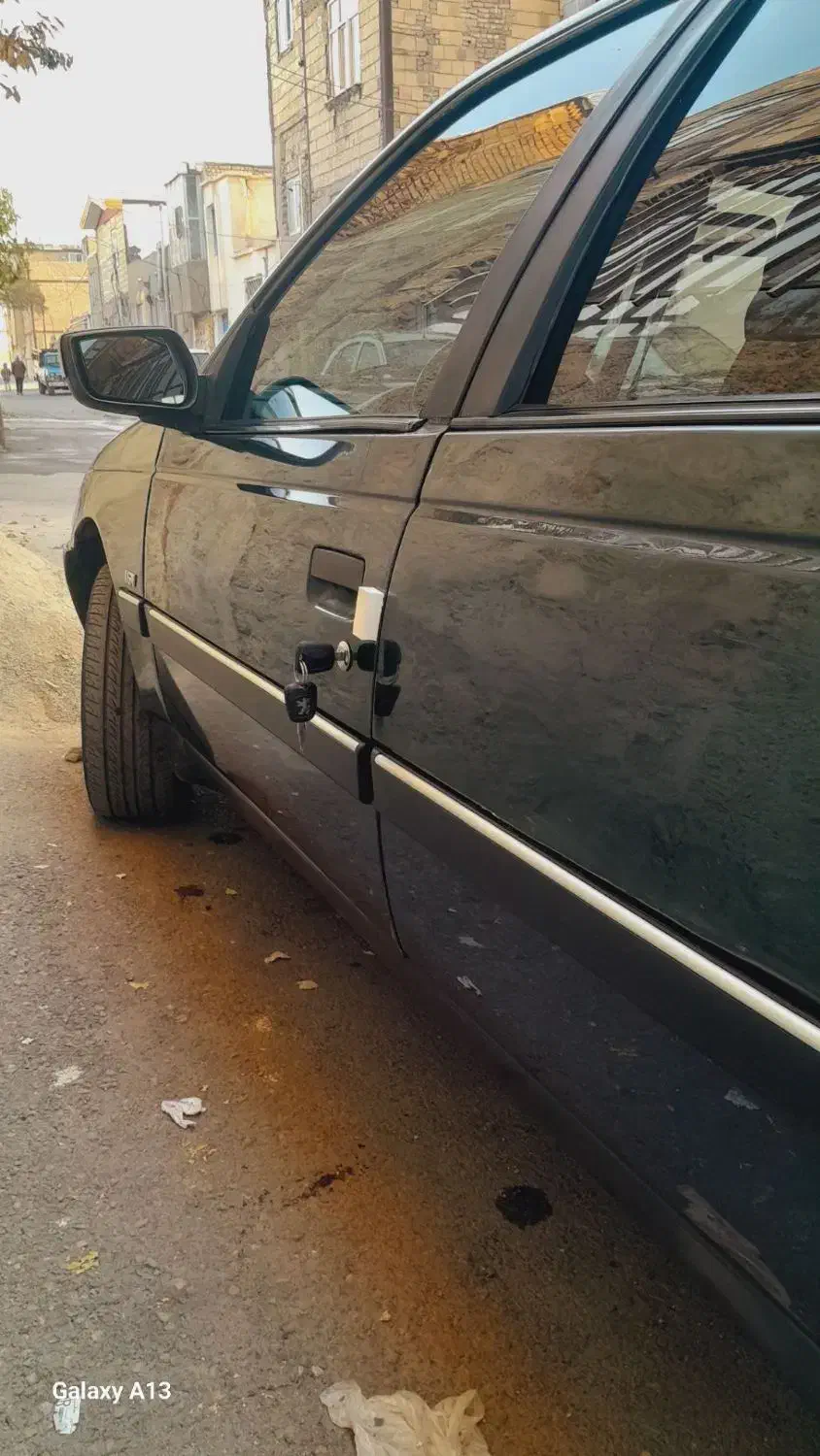 405جی ال ایکس مدل81|خودرو سواری و وانت|همدان, |دیوار