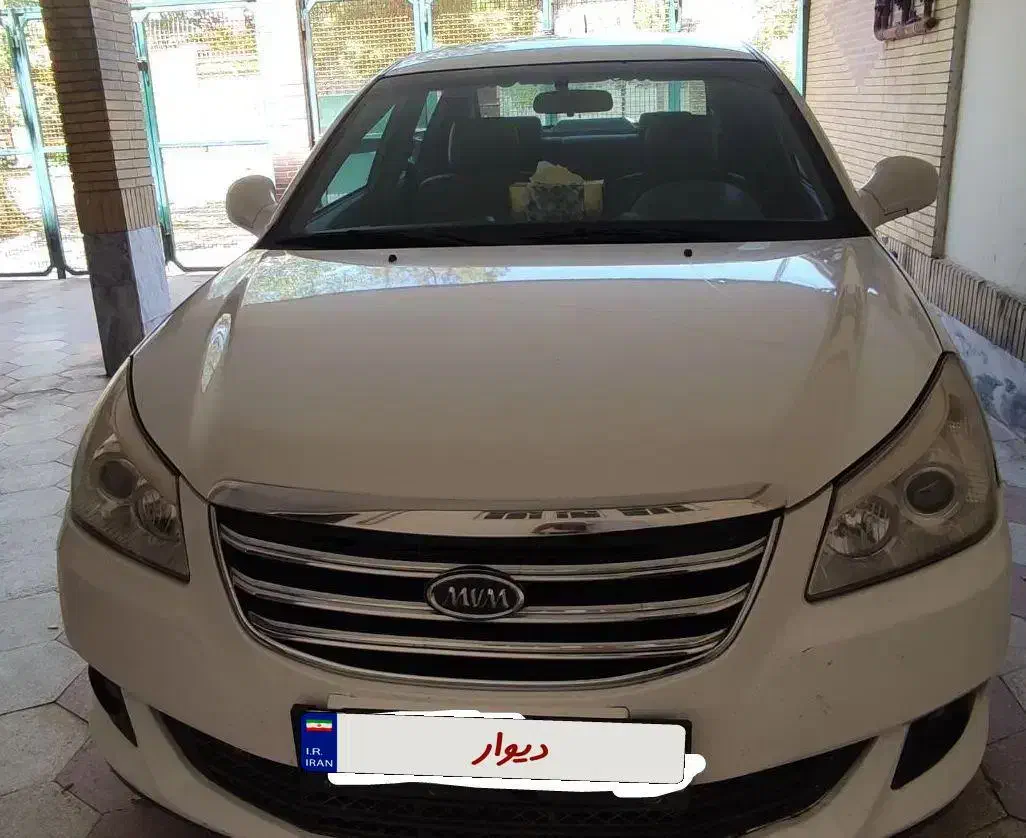 ام وی ام ۵۵۰ سفید دنده ای بدون رنگ|خودرو سواری و وانت|مشهد, شاهد (شهرک غرب)|دیوار