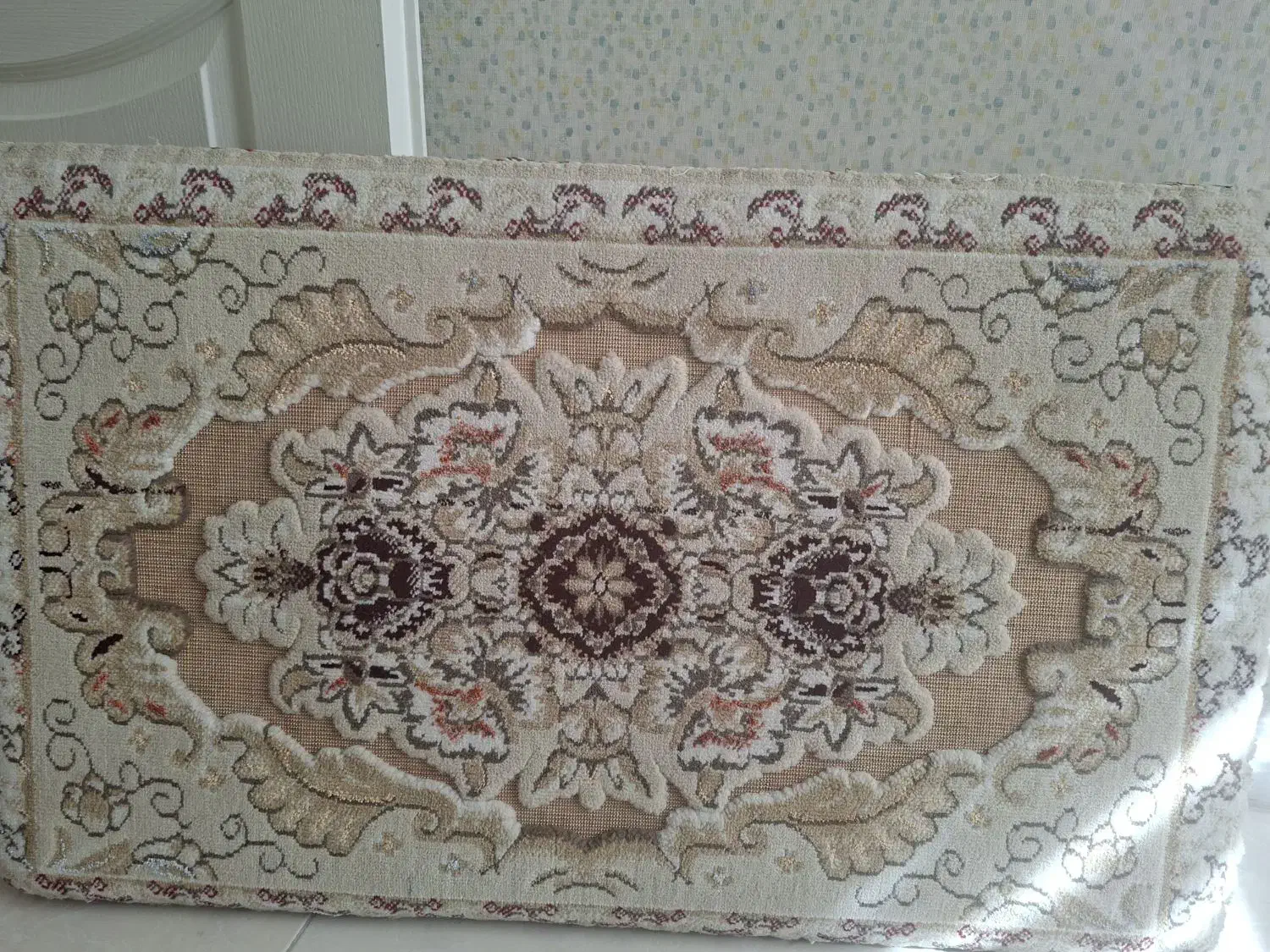 پشتی|پشتی|همدان, |دیوار