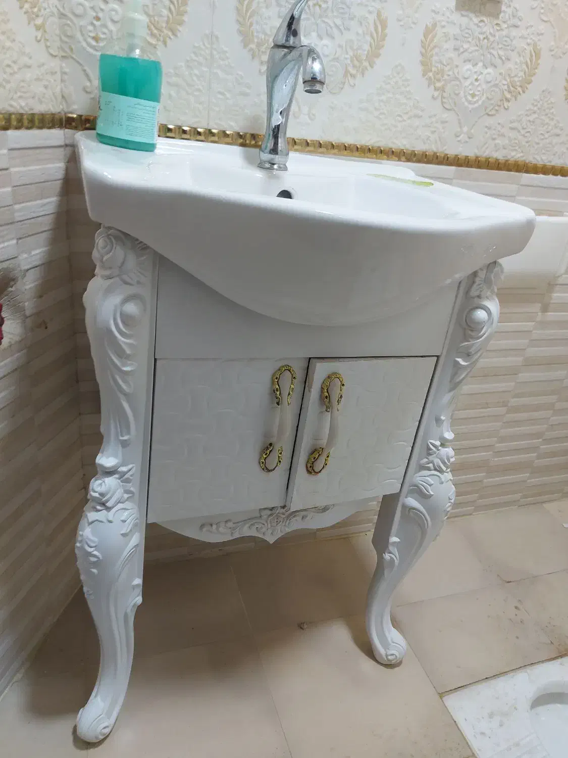 روشویی کابینت دار|لوازم سرویس بهداشتی|رشت, آزادگان|دیوار