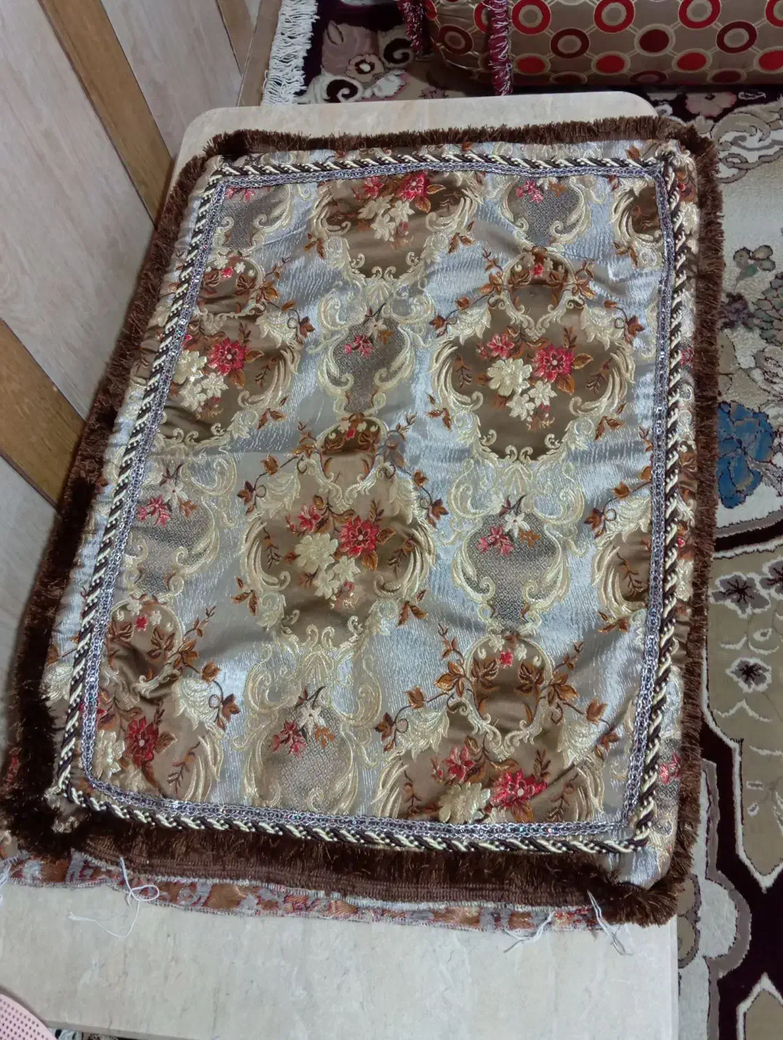 ۱۲عدد رو پشتی|پشتی|شیراز, گلشن|دیوار