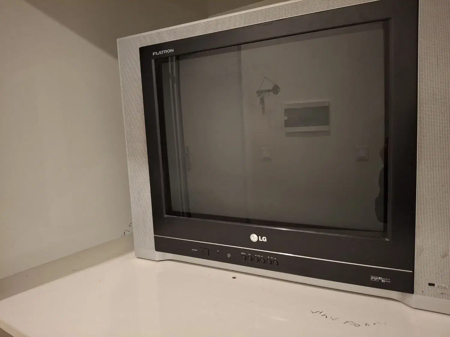 تلویزیون 21|تلویزیون و پروژکتور|سلماس, |دیوار