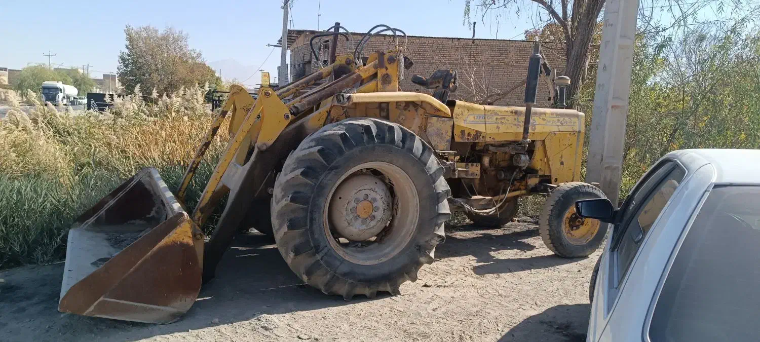 تراکتور معاوضه با ماشین و خریدار|خودرو سنگین|محلات, |دیوار