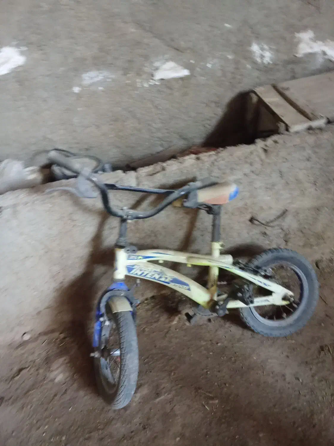 یک عدوچرخه۱۲|دوچرخه، اسکیت، اسکوتر|ملکشاهی, |دیوار