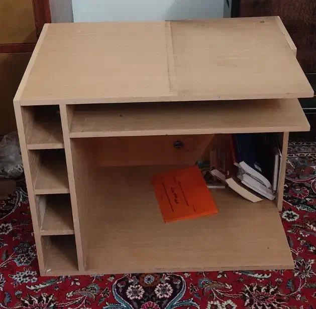 میز mdf +2عدد ویترین mdf|میز تحریر و کامپیوتر|شیراز, شهرک مهدیه|دیوار