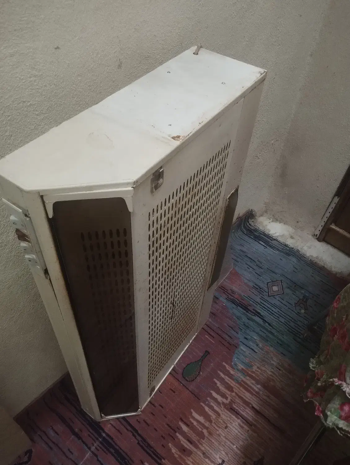 هود عالی|هود|تبریز, |دیوار