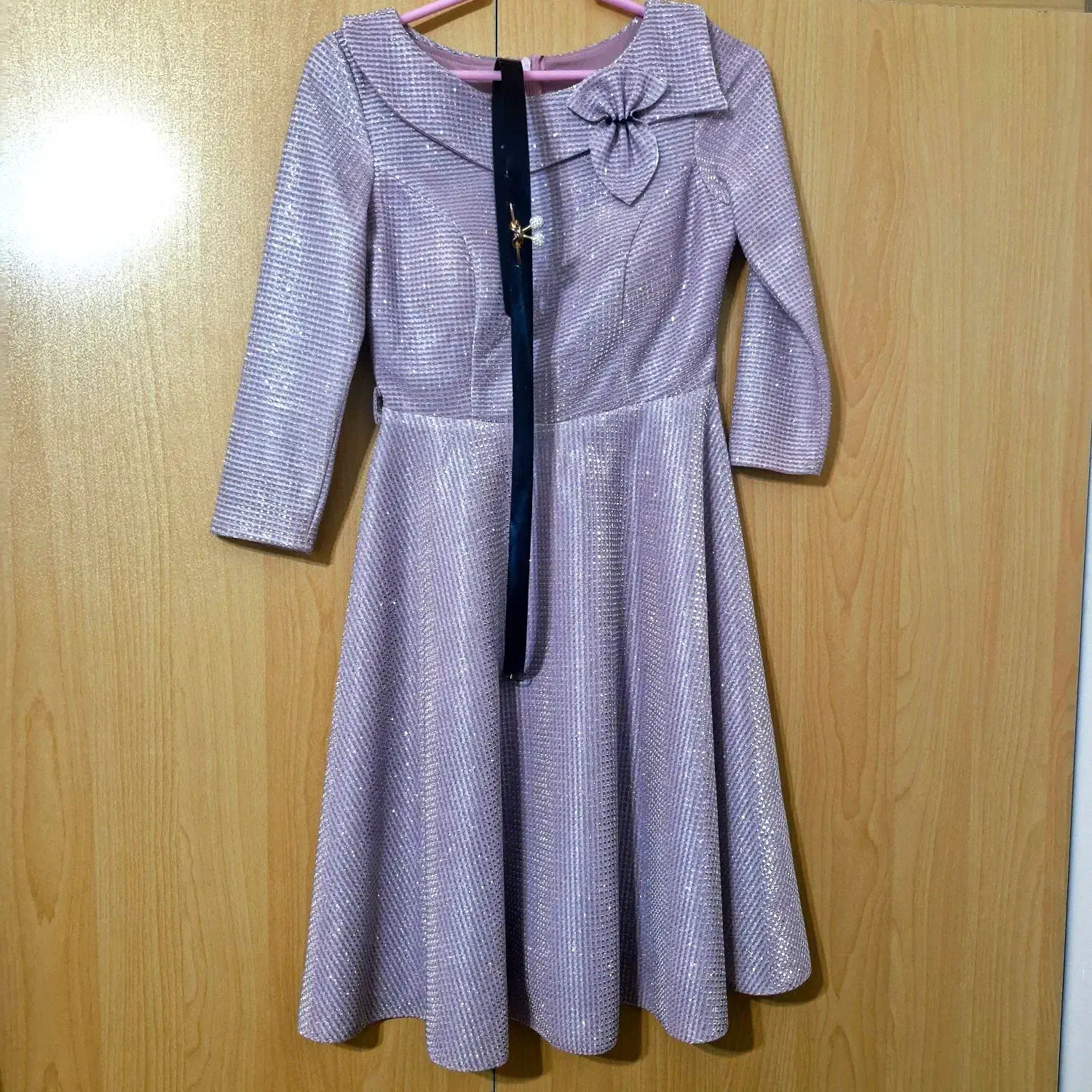 لباس مجلسی، کفش، کیف، مانتو|لباس|فولادشهر, مسکن مهر فولادشهر|دیوار