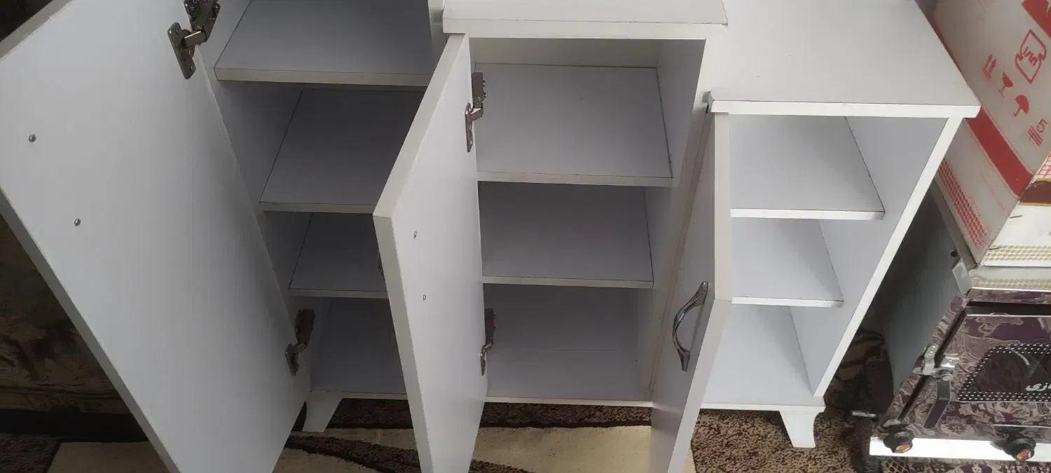 جا کفشی نو سفید سه درب سرهه نو درب ارام بند|جاکفشی، کمد، دراور|پاکدشت, پاکدشت (مامازند)|دیوار