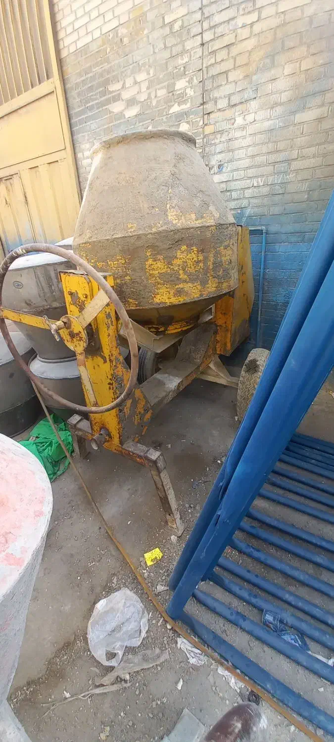 بتونیر میکسر دست دوم فرمان بزرگ|مصالح و تجهیزات ساختمان|اصفهان, قهجاورستان|دیوار