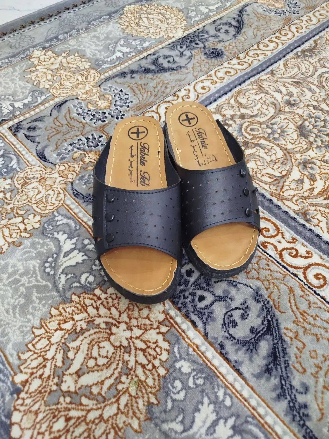 دمپایی|کیف، کفش، کمربند|بروجرد, |دیوار