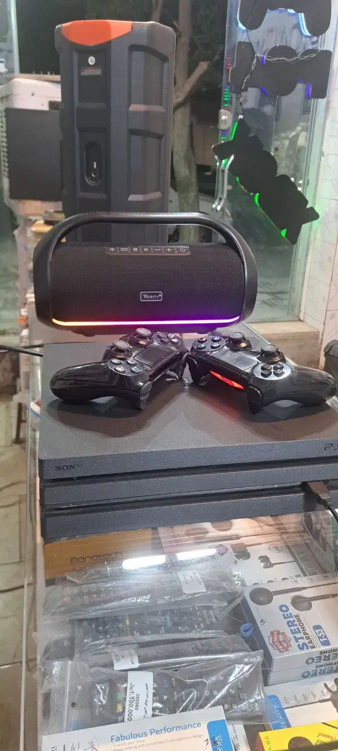 ps4 pro 1tb پلی فور پرو دو دسته فول گیم کپی خور|کنسول، بازی ویدئویی و آنلاین|مشهد, شهرک مهرگان|دیوار