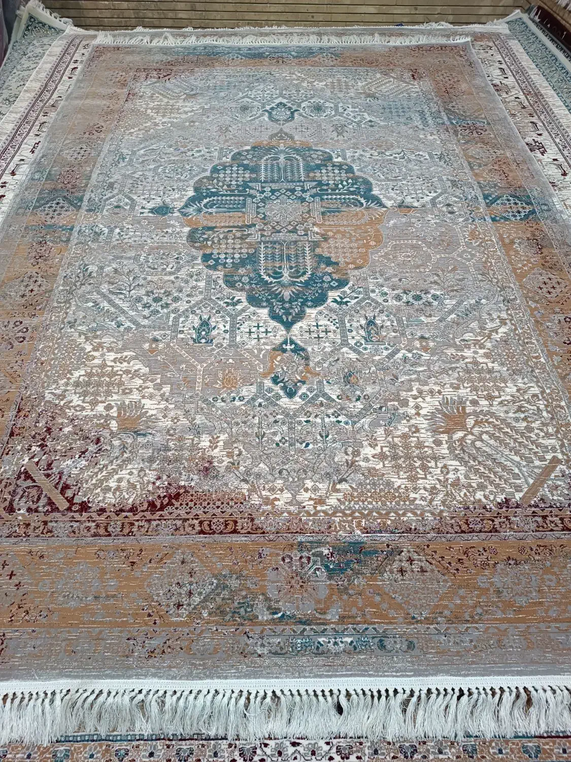 ۶ متری جفت طرح سنتی تک هم میدم اگر بخاین|فرش|مشهد, شهید مطهری|دیوار