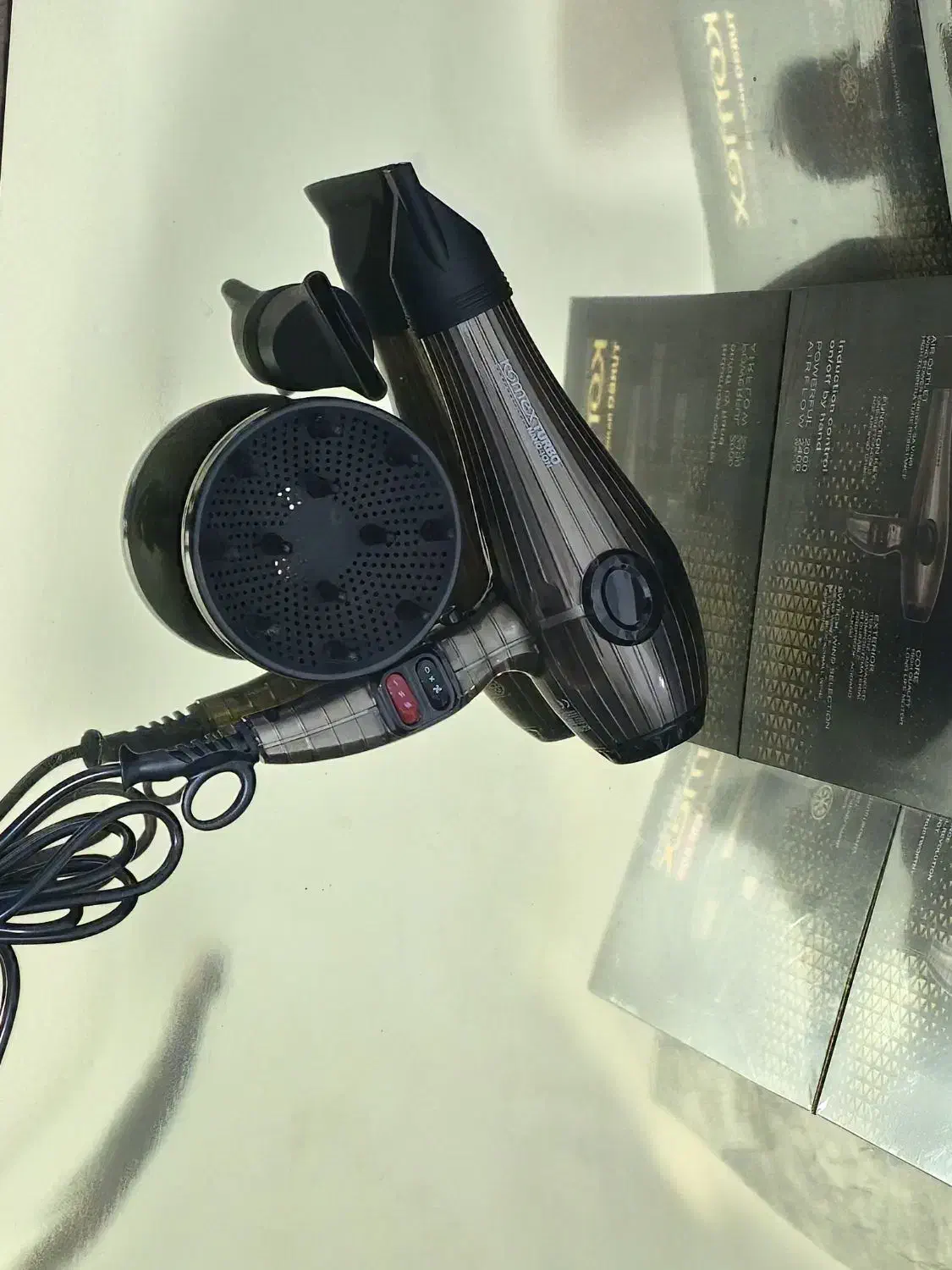 سشوار کومکس|آرایشی، بهداشتی، درمانی|میاندوآب, |دیوار