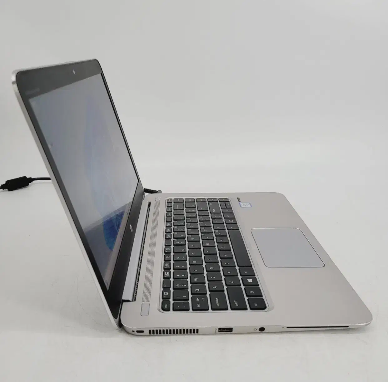 لپ‌تاپ باریک و لمسی فوق‌العاده تمیز و سالم|رایانه همراه|ارومیه, |دیوار