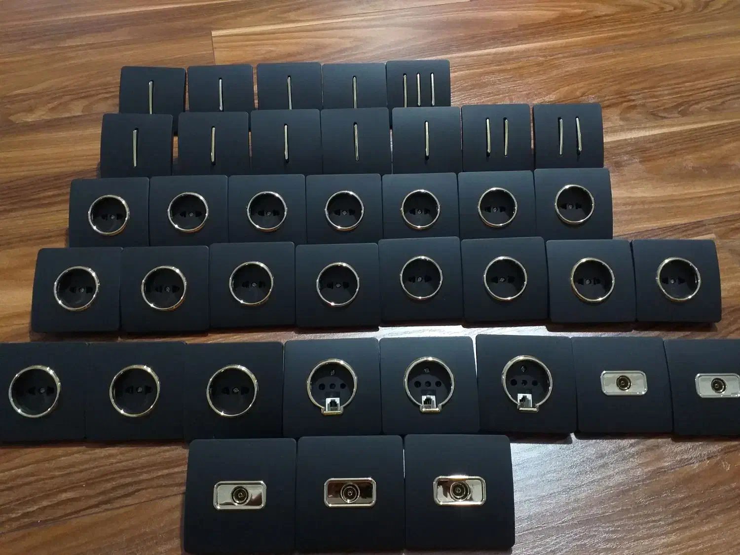 برقکار|خدمات پیشه و مهارت|ماهدشت, |دیوار