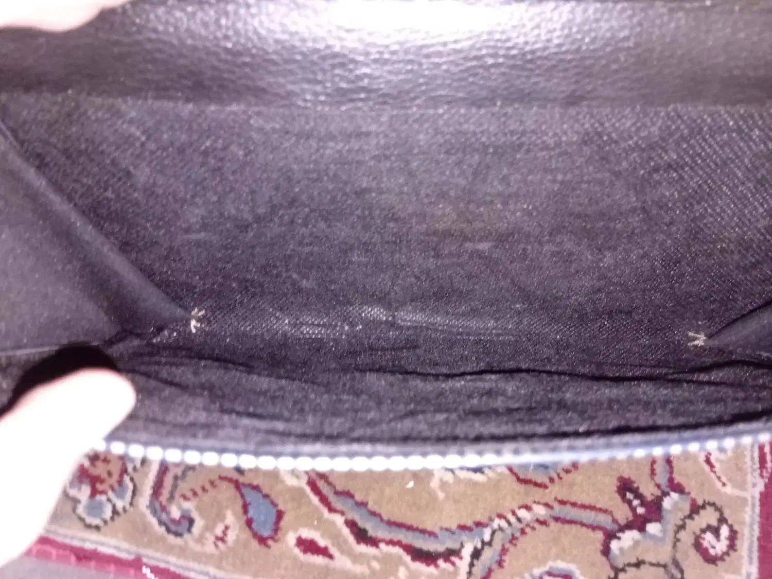 کیف|کیف، کفش، کمربند|کرمان, |دیوار