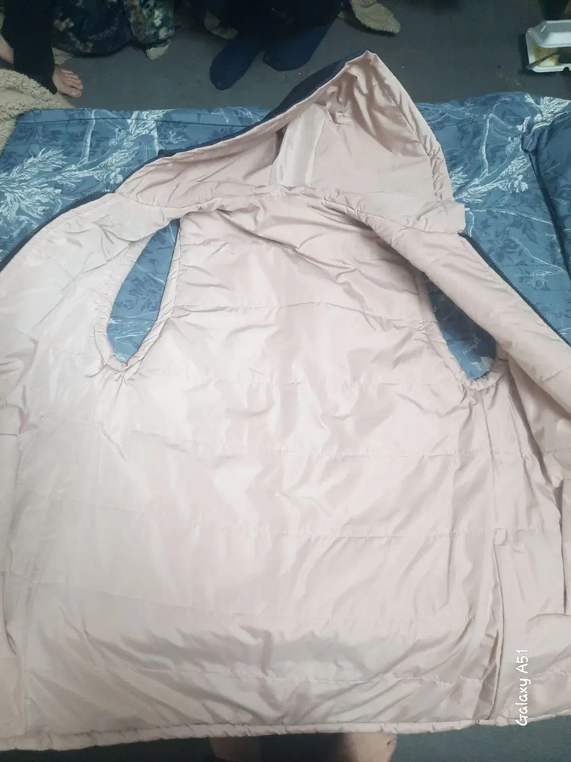 پافر|لباس|مشهد, هفت تیر (آب و برق)|دیوار