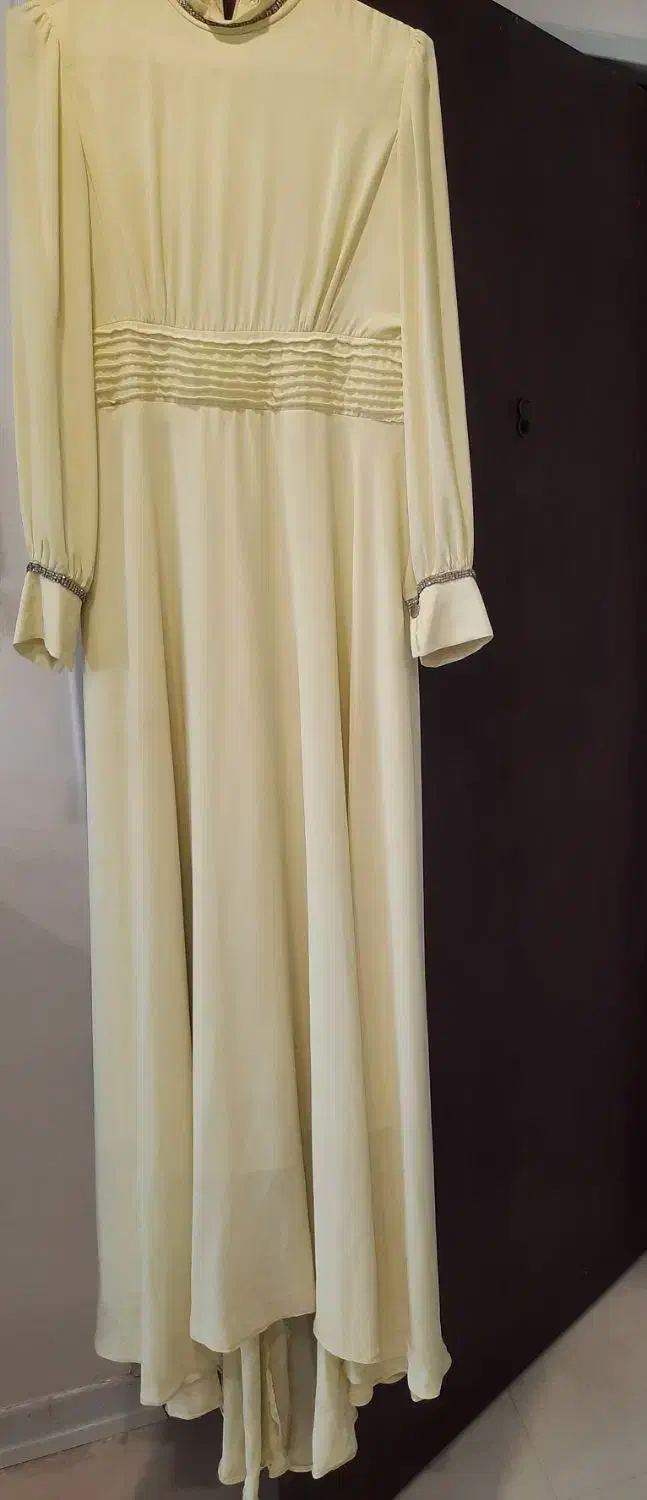 پیراهن مجلسی|لباس|بابل, |دیوار