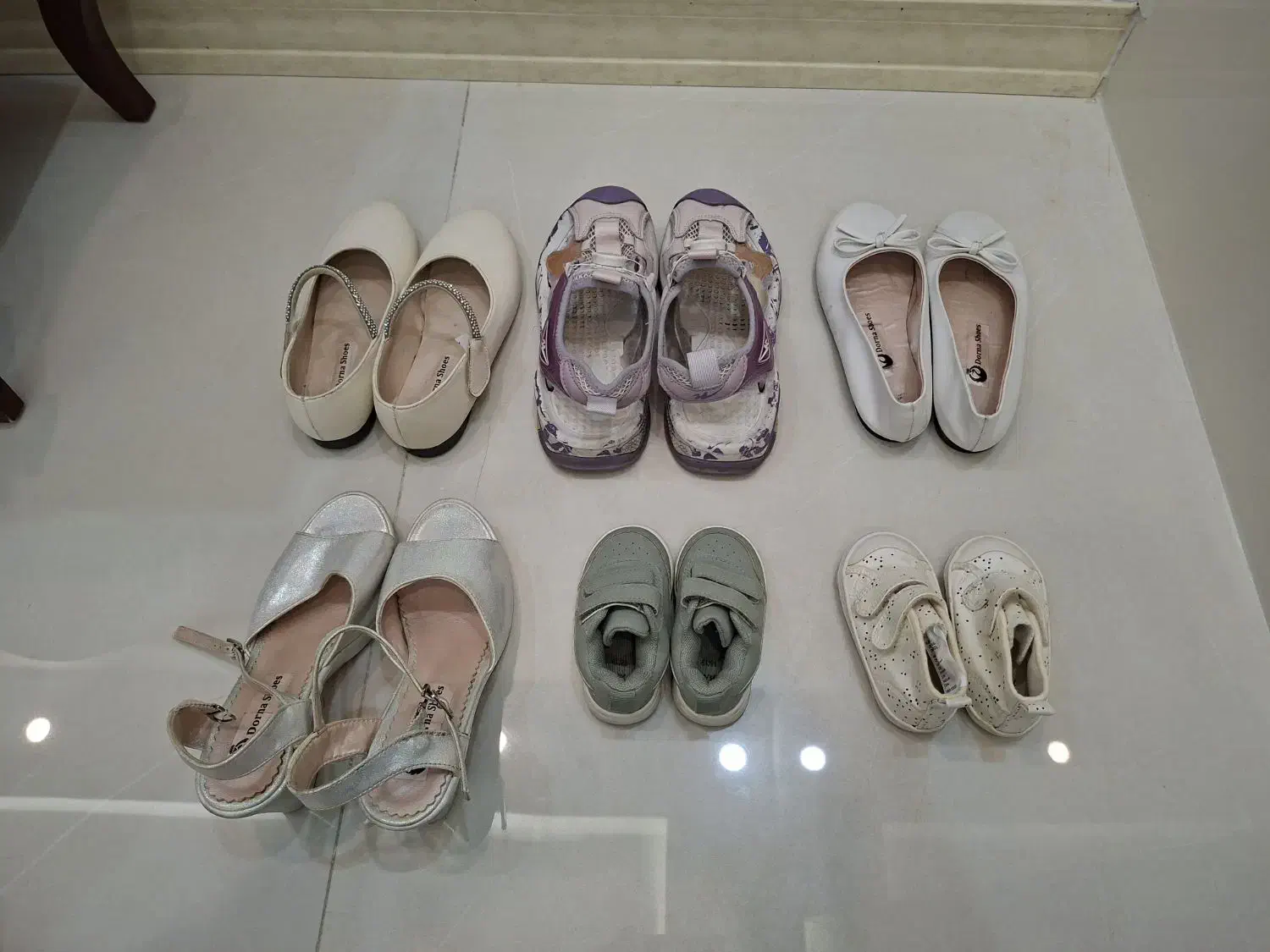 کفش بچگانه دخترانه و پسرانه|کفش و لباس بچه|تهران, خواجه نظام الملک|دیوار