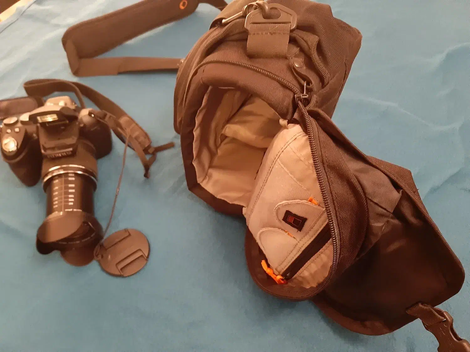 دوربین نیمه حرفه ای پاورشات فوجی HS10|دوربین عکاسی و فیلمبرداری|مشهد, کوثر|دیوار