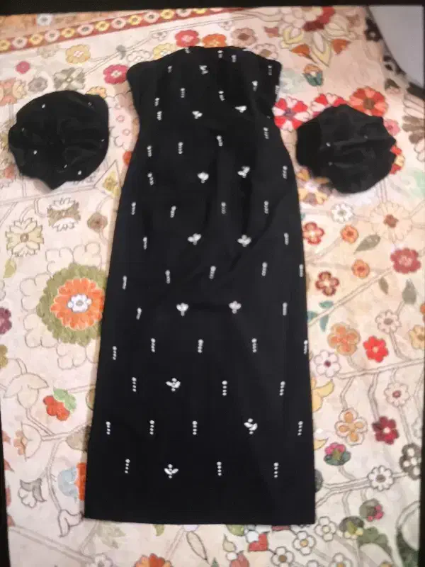 لباس مجلسی|لباس|قرچک, مهدیه|دیوار