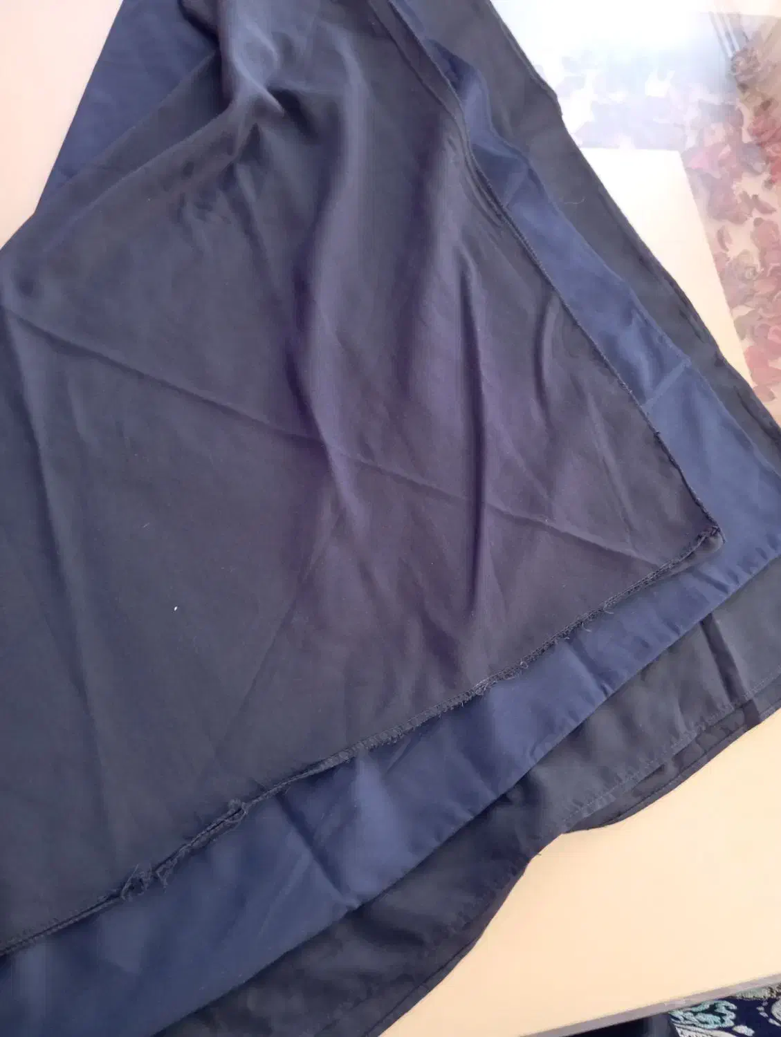 تعدادی مقنعه نو|لباس|صحنه, |دیوار