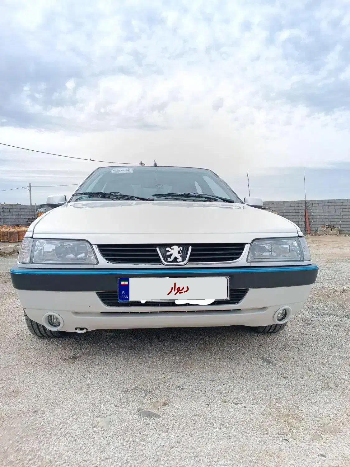 فقط معاوضه با پژو پارس تیوفایو فروشی نیست|خودرو سواری و وانت|دشت ذهاب, |دیوار