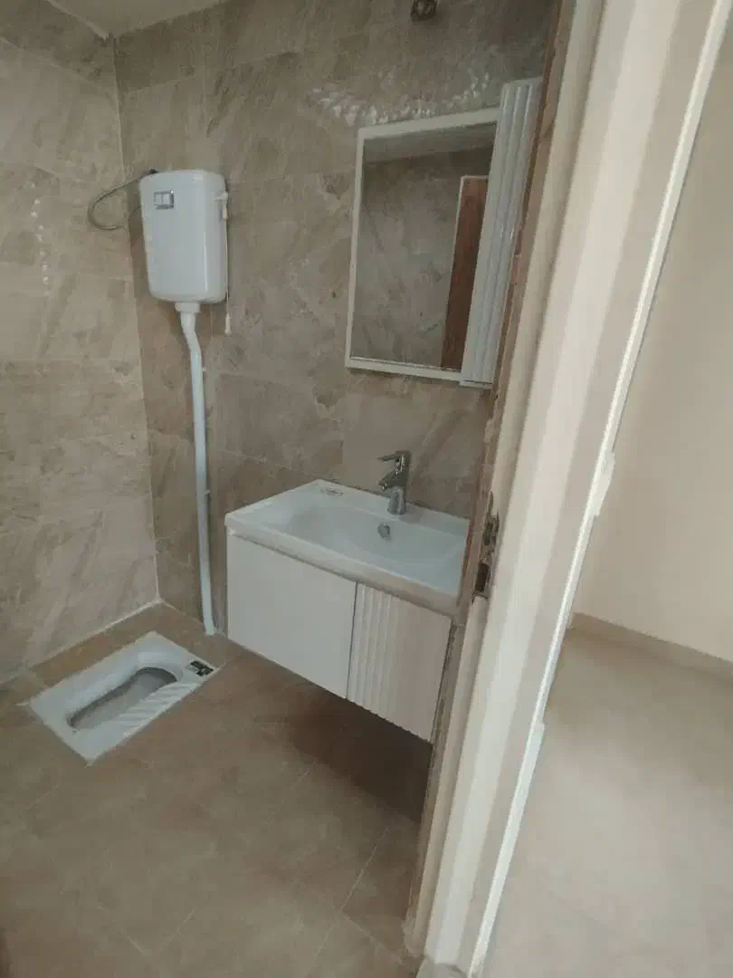 136 متری/دو خوابه/نوساز/چیتگر