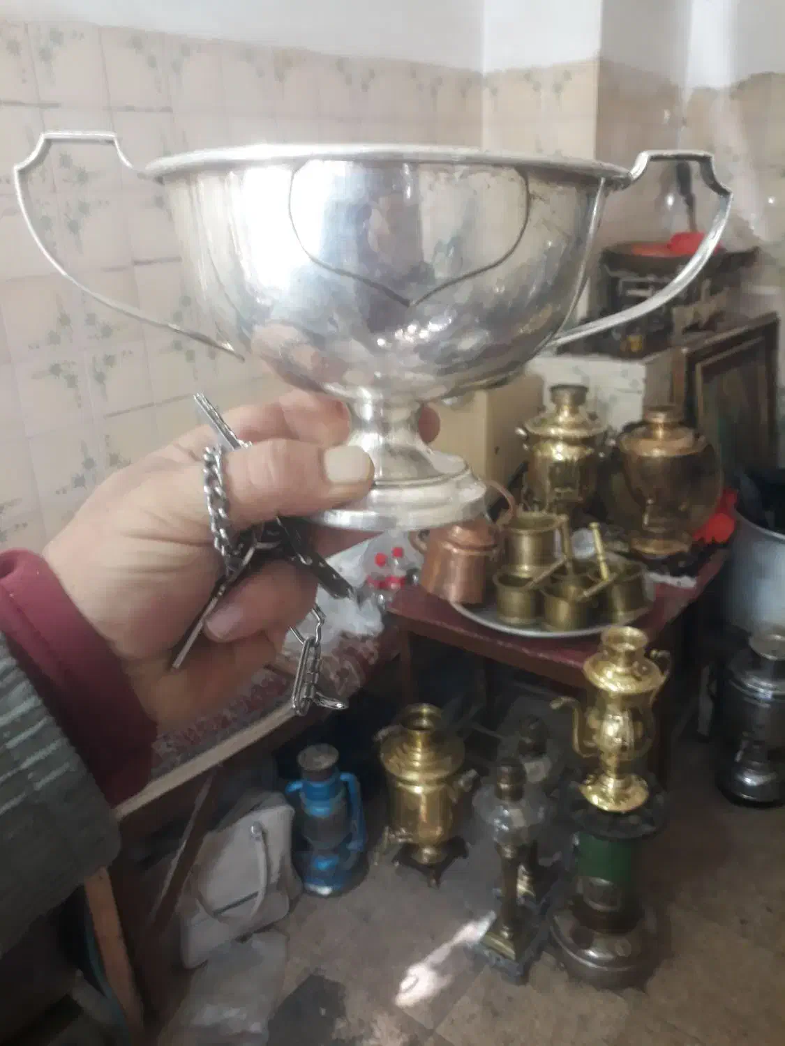 وسایل قدیمی|کلکسیون اشیاء عتیقه|سراب, |دیوار