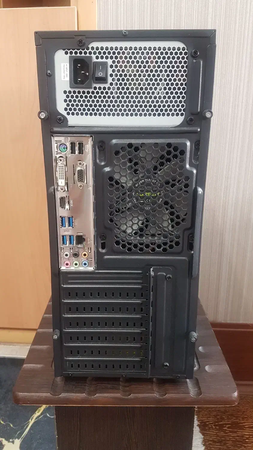 مانیتور و کیس و دستگاه بارکد خوان و اکسس پوینت|مودم و تجهیزات شبکه|شیراز, زرهی|دیوار