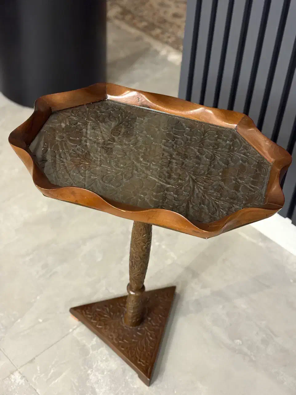 پایه میز عتیقه|کلکسیون اشیاء عتیقه|تهران, چیذر|دیوار