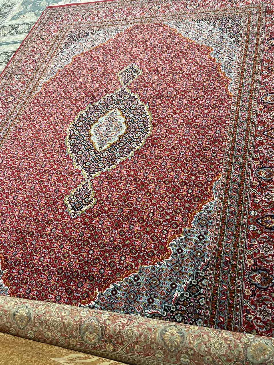 فرش ۱۲ متری تمیز در حد نو|فرش|کوهدشت, |دیوار