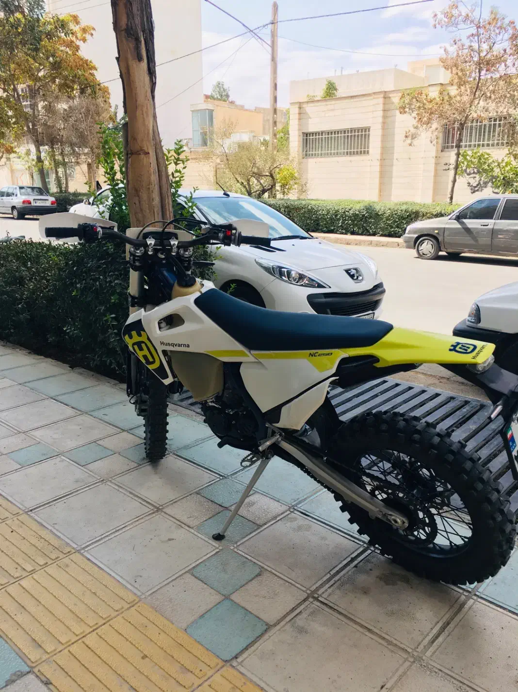 موتور تریل فلات طرح هاسکوارنا|موتورسیکلت|تهران, مشیریه|دیوار