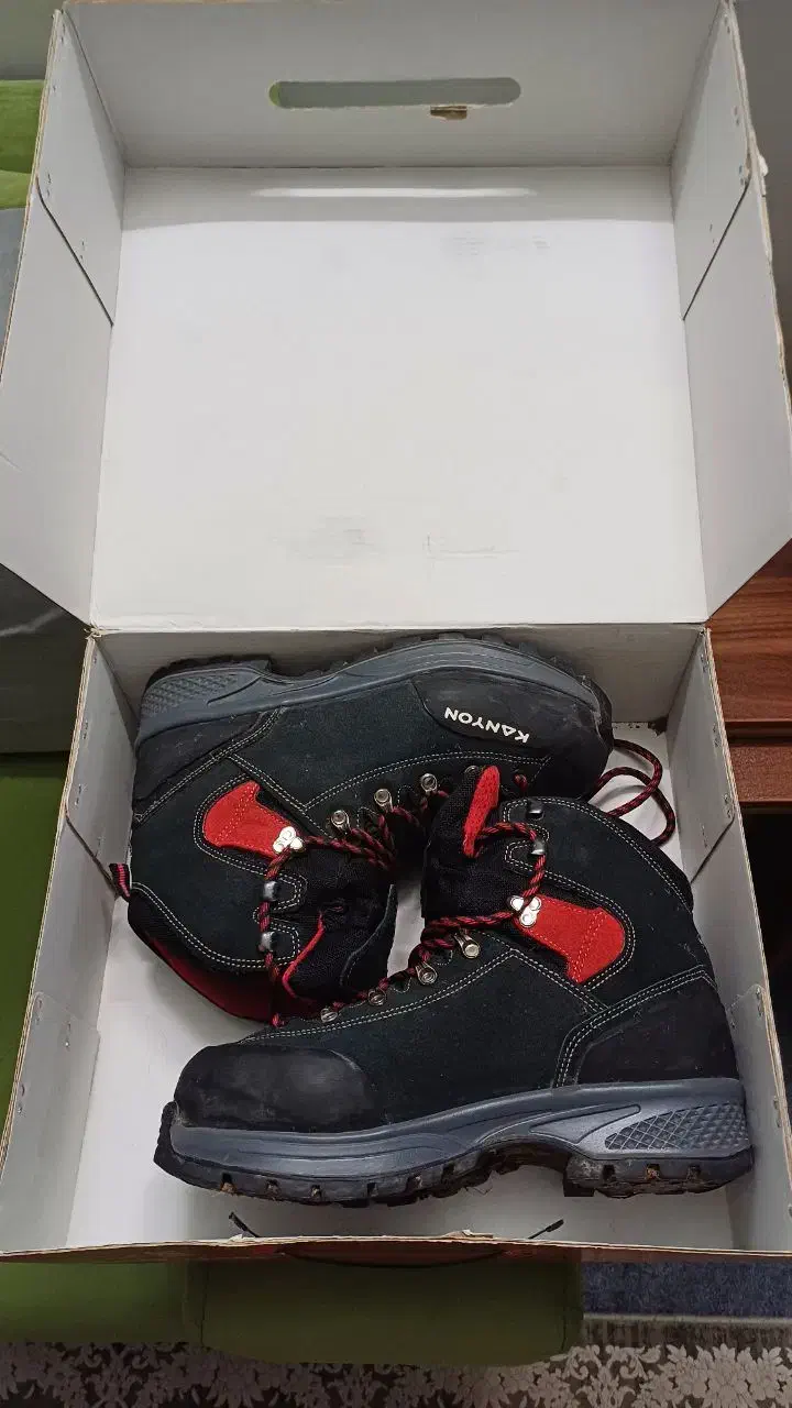 کفش کوهنوردیَ KANYON شماره ۴۲|کوهنوردی و کمپینگ|بابل, |دیوار