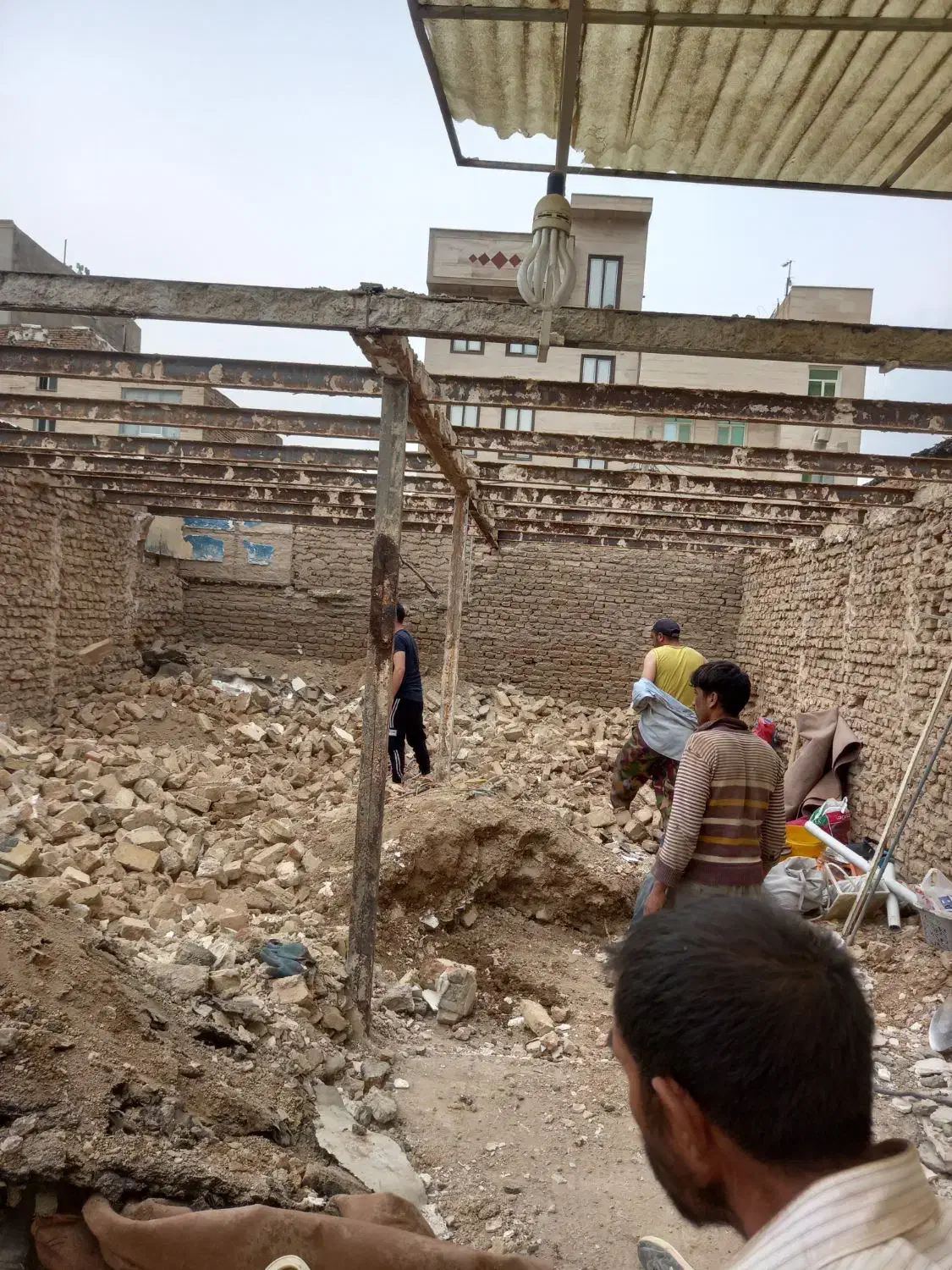 تخریب ساختمان|خدمات پیشه و مهارت|اسلامشهر, شهرک واوان|دیوار