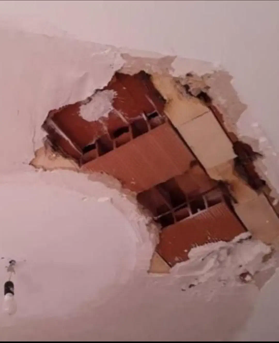 گچکاری لکه گیری گچ کار تخریب خرده کاری کاشیکاری گچ|خدمات پیشه و مهارت|تهران, جنتآباد مرکزی|دیوار