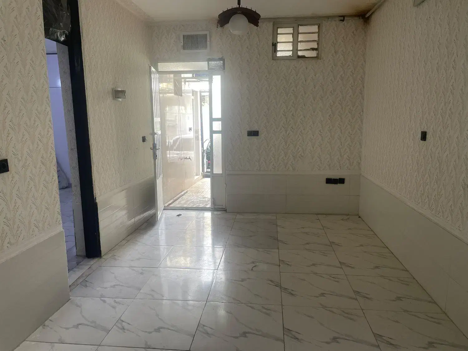 اجاره|اجارهٔ خانه و ویلا|شیراز, کفترک|دیوار