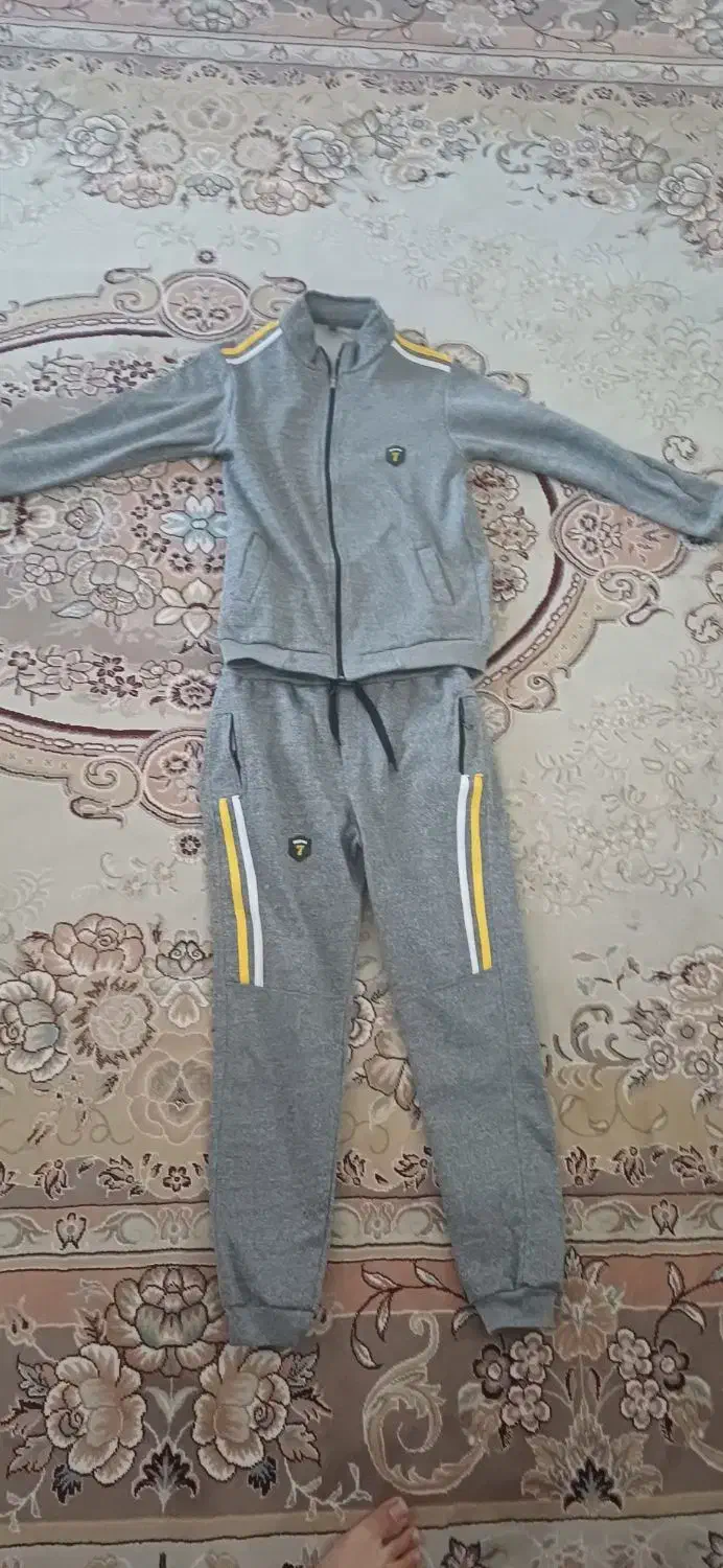 لباس سالم و نو با جنس نخ پنبه|لباس|خواف, |دیوار