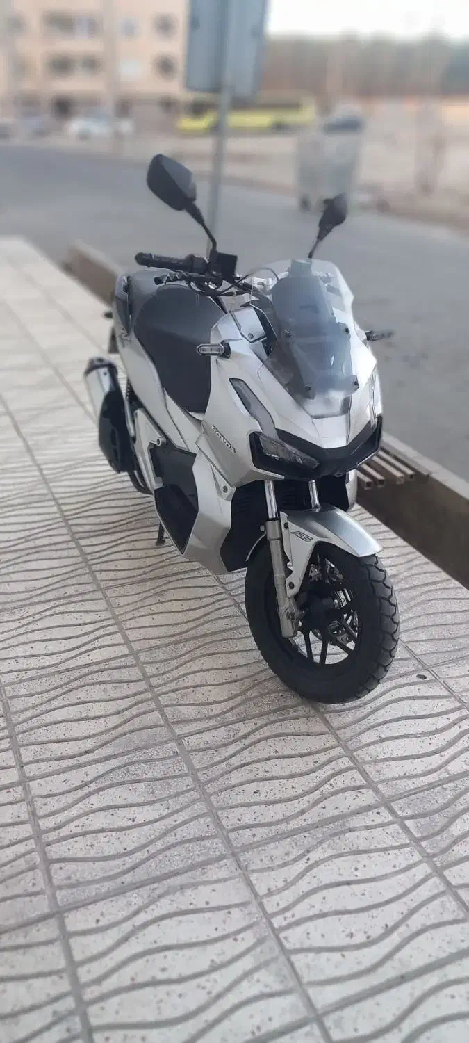 موتور adv 150|موتورسیکلت|اسلامشهر, شهرک واوان|دیوار