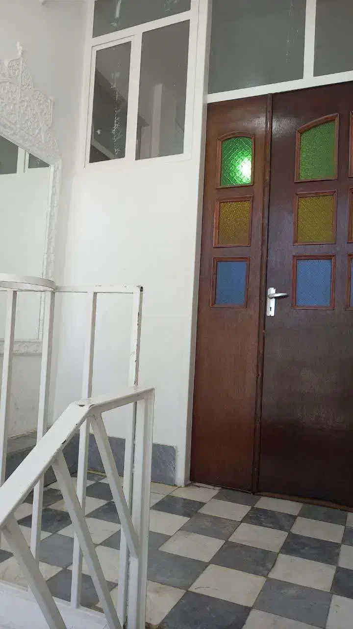 منزل مسکونی طبقه دوم حیاط دار سرنبش|اجارهٔ خانه و ویلا|مرودشت, بیست متری بیمارستان|دیوار